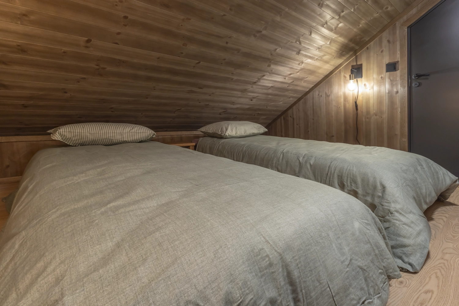 Attic Bedroom with Single Beds